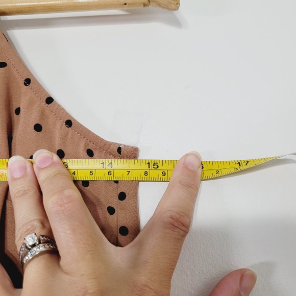 RW&CO Sleeveless Ruffle Blouse Shirt Top Tan Polka Dot Business Casual Size XXS - Picture 8 of 9